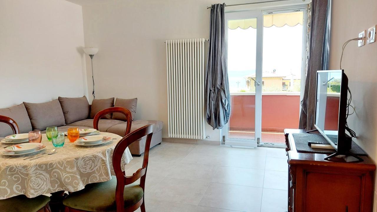 Narcisa View Lake&Pool Apartment Bardolino Ngoại thất bức ảnh