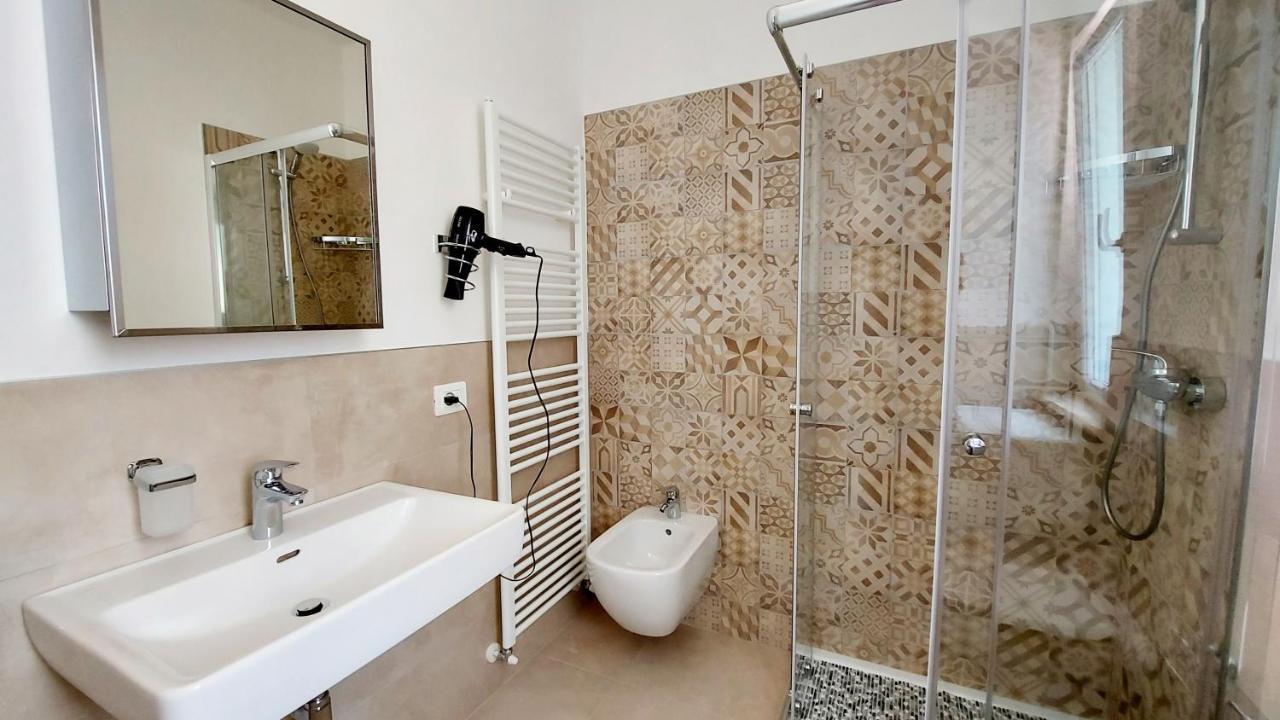 Narcisa View Lake&Pool Apartment Bardolino Ngoại thất bức ảnh