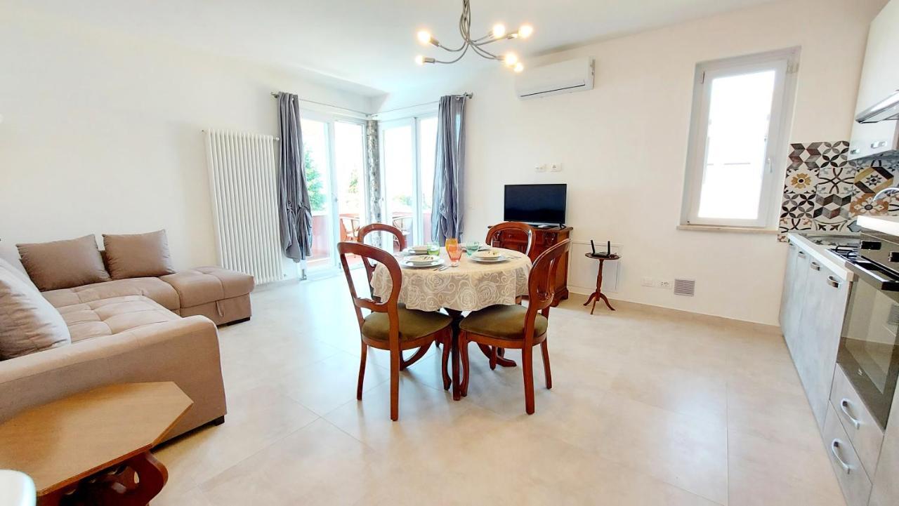 Narcisa View Lake&Pool Apartment Bardolino Ngoại thất bức ảnh