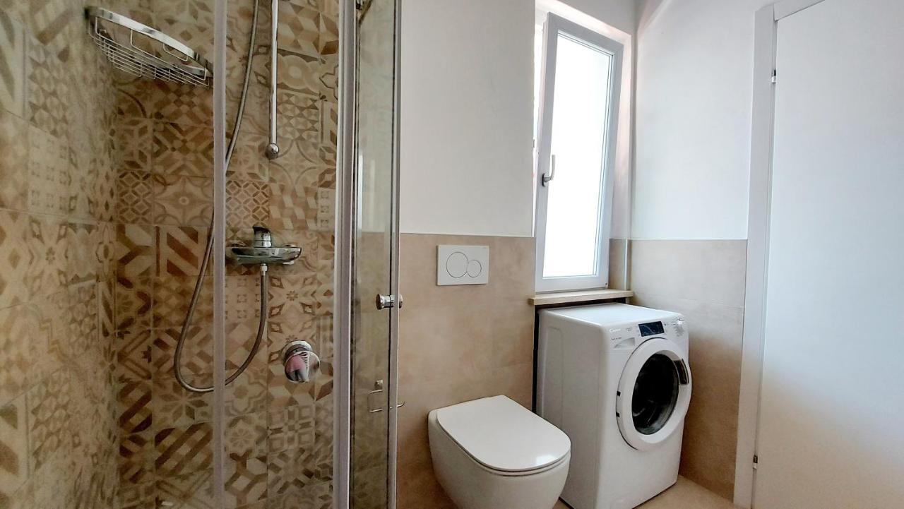 Narcisa View Lake&Pool Apartment Bardolino Ngoại thất bức ảnh