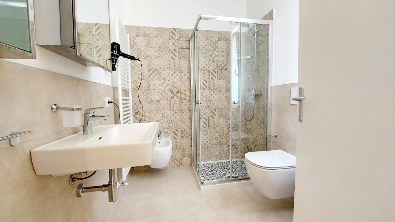 Narcisa View Lake&Pool Apartment Bardolino Ngoại thất bức ảnh